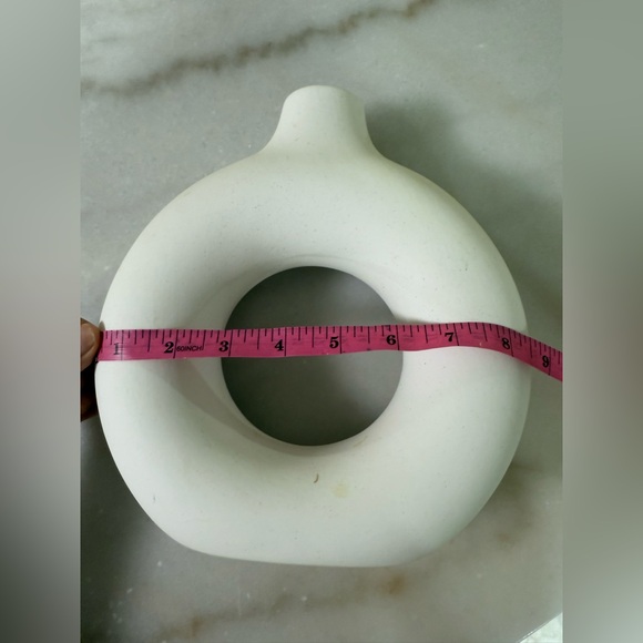 Modern White Ceramic Vase - Picture 6 of 6